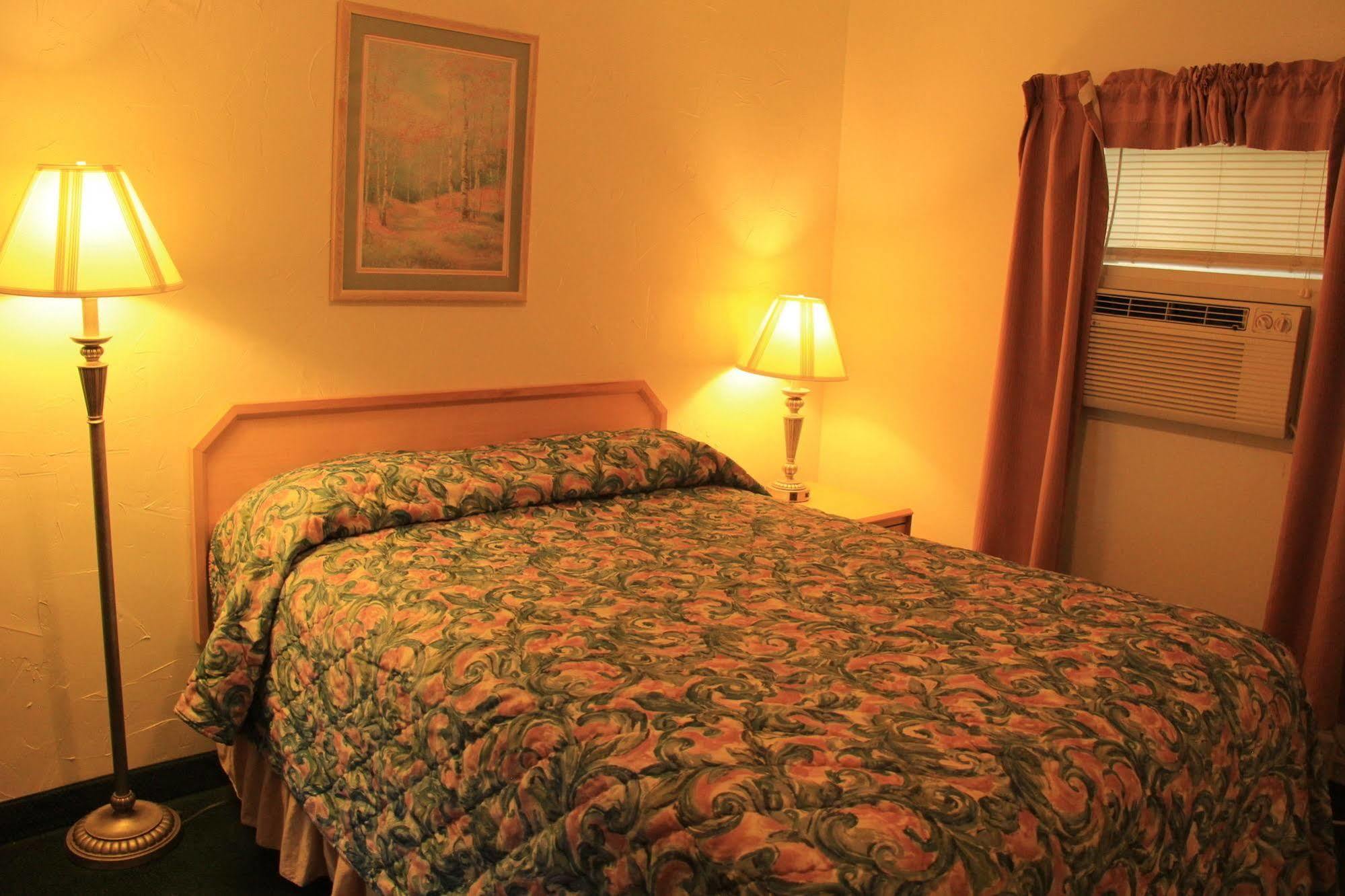 Sunrise Motor Inn Cody Ngoại thất bức ảnh