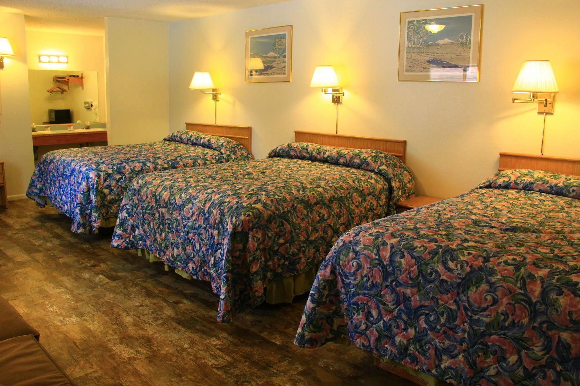Sunrise Motor Inn Cody Ngoại thất bức ảnh